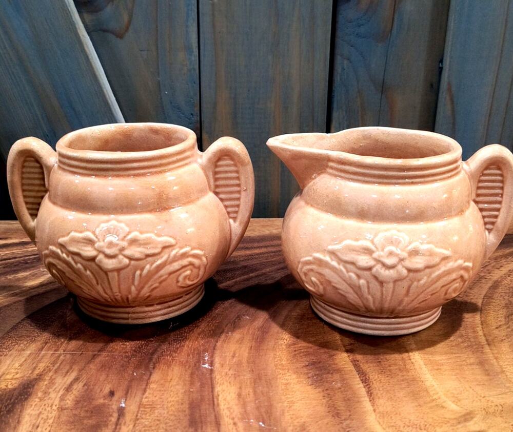 665. Rare Peach Colored Cream and Sugar Pottery set